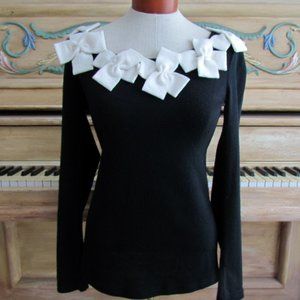BLACK & WHITE SWEATER w BOWS!  VINTAGE RYU, M, WOMEN'S UNIQUE LONG SLEEVE